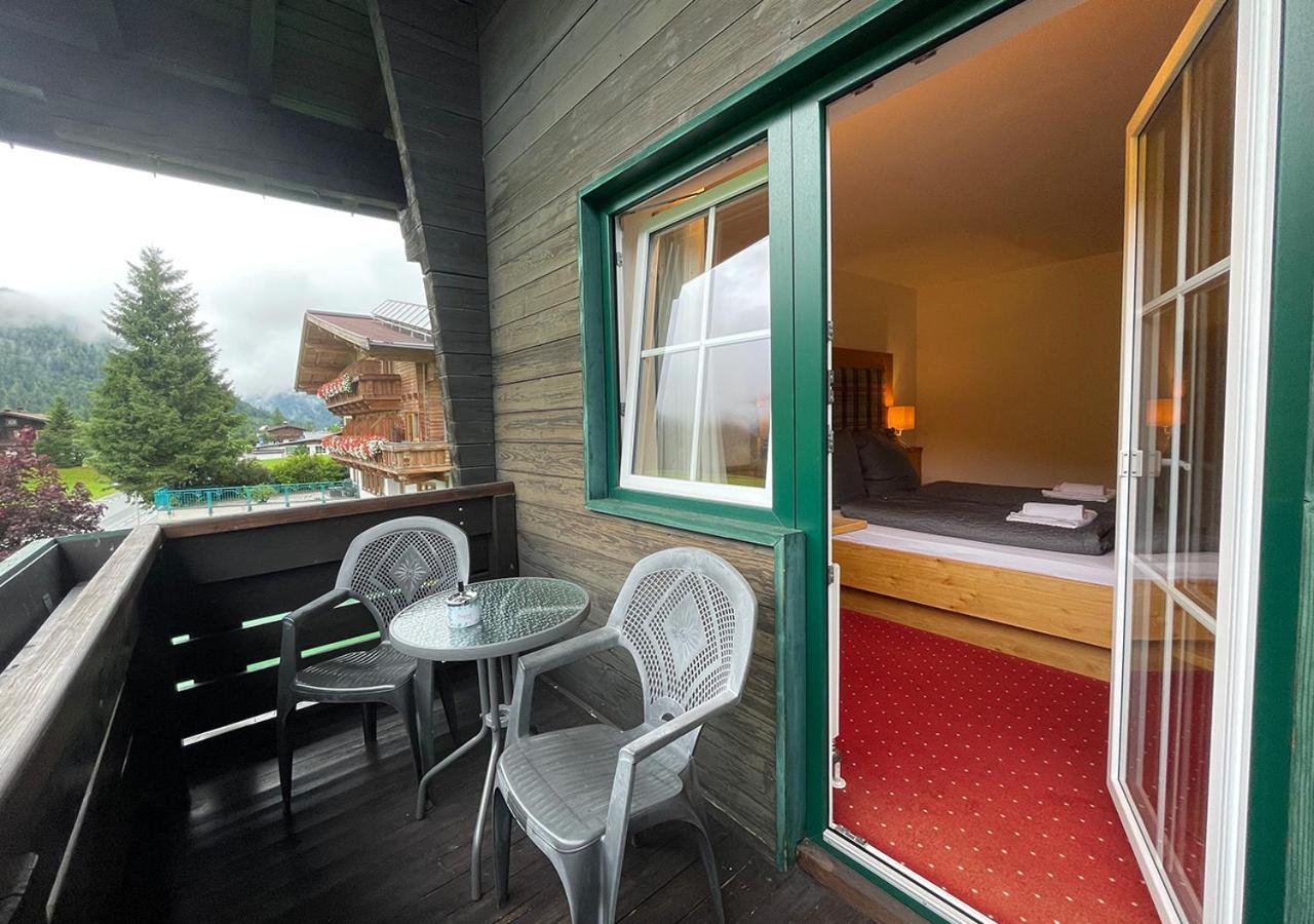 Pension Berta Waidring Exterior foto
